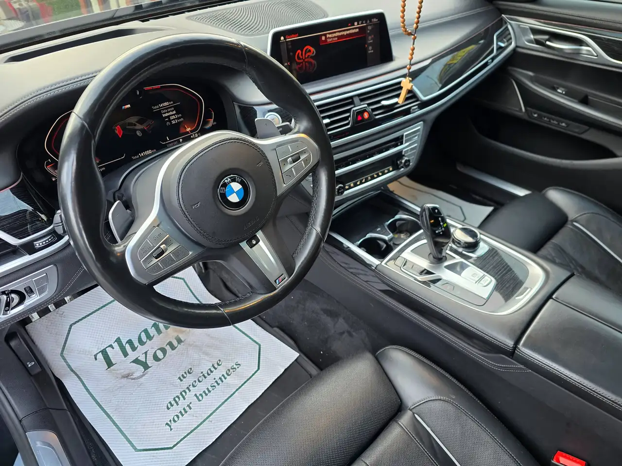 BMW 7 Series снимка BMW 7 Series