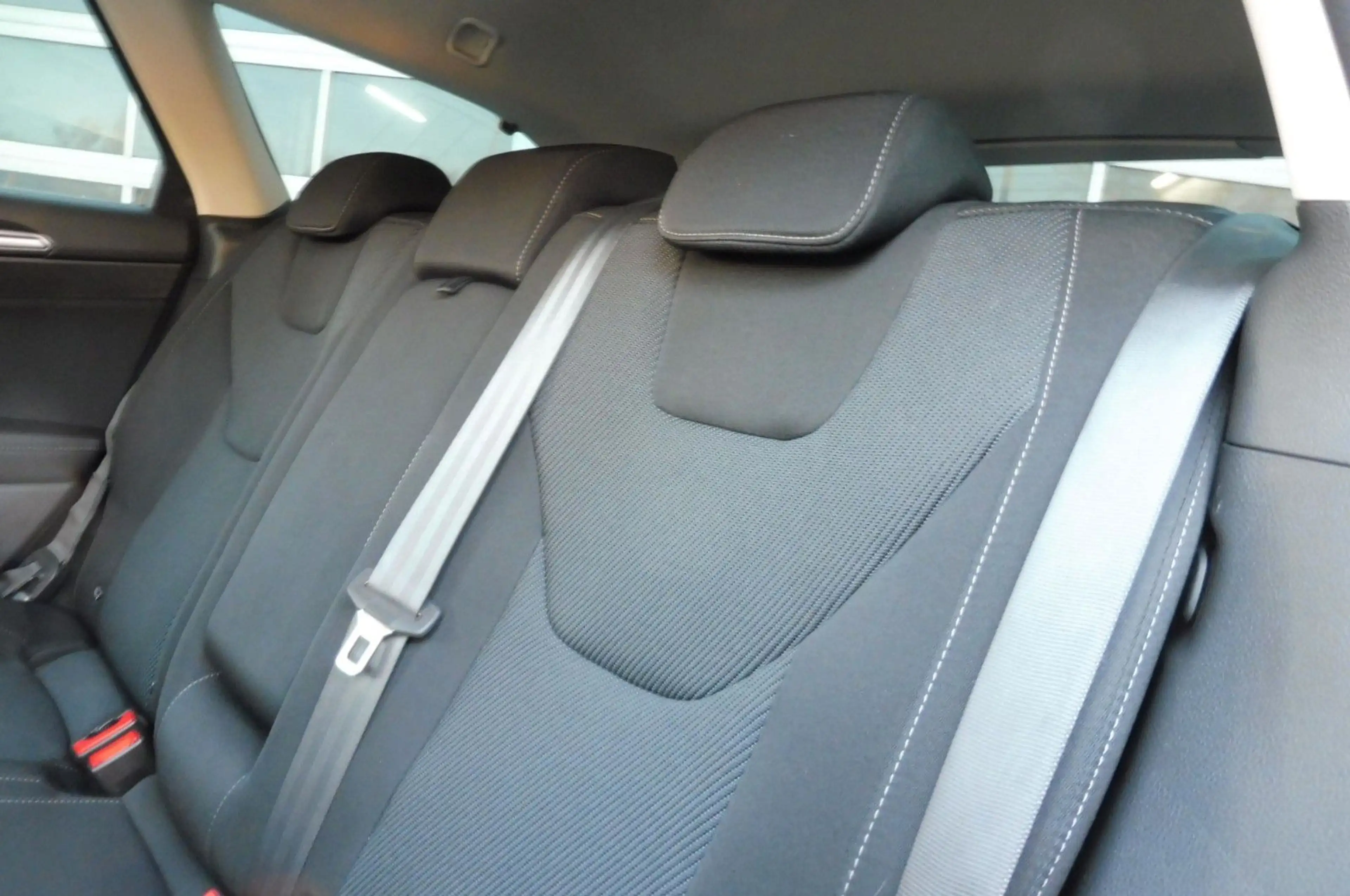 Ford Mondeo Turnier Titanium — photo 9