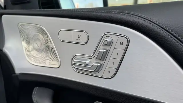 Mercedes-Benz Gle view 16