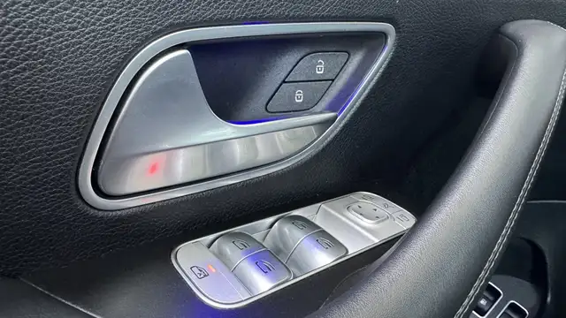 Mercedes-Benz Gle view 27