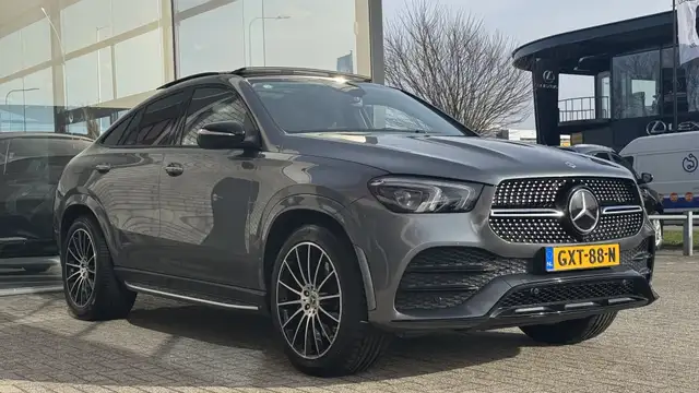 Mercedes-Benz Gle view 3