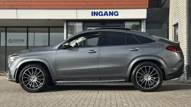 Mercedes-Benz Gle view 2