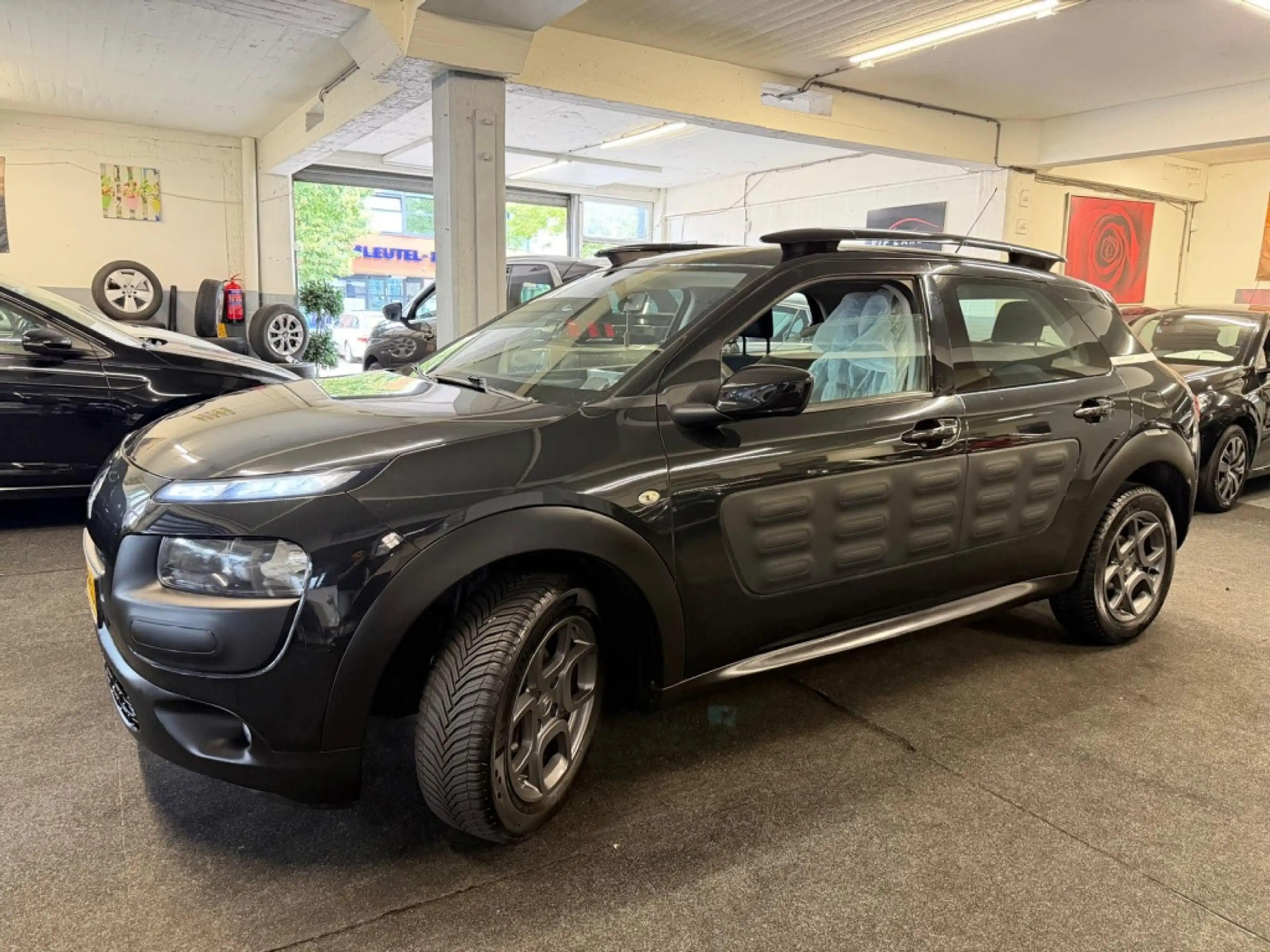Citroen C4 Cactus 1.2 PureTech Shine*Automaat*Camera*Navi*Velgen — photo 3