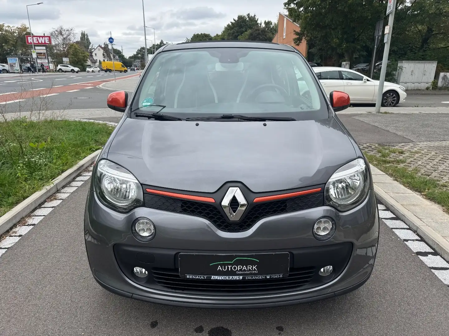 Renault Twingo GT/Klima/SHZ/Kamera/Navi/Faltdach Grau - 2