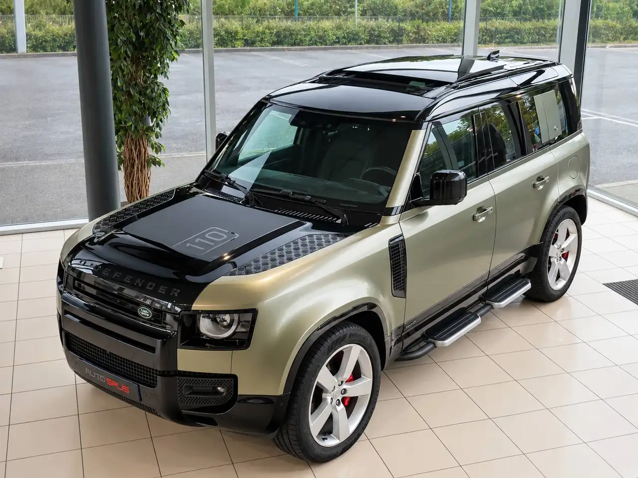 Land Rover Defender