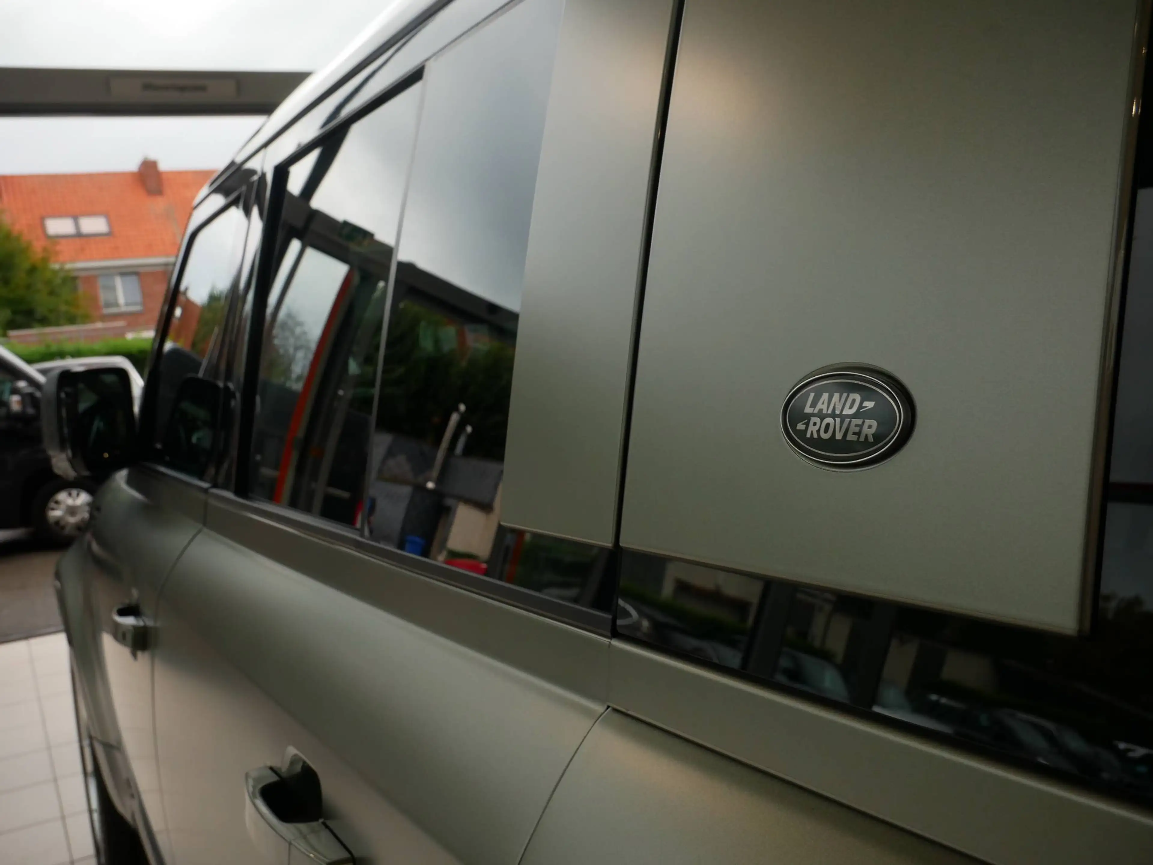 Land Rover Defender X 110 P400e X Pano/Matt/AHK/ACC/22/Dynamic — photo 15
