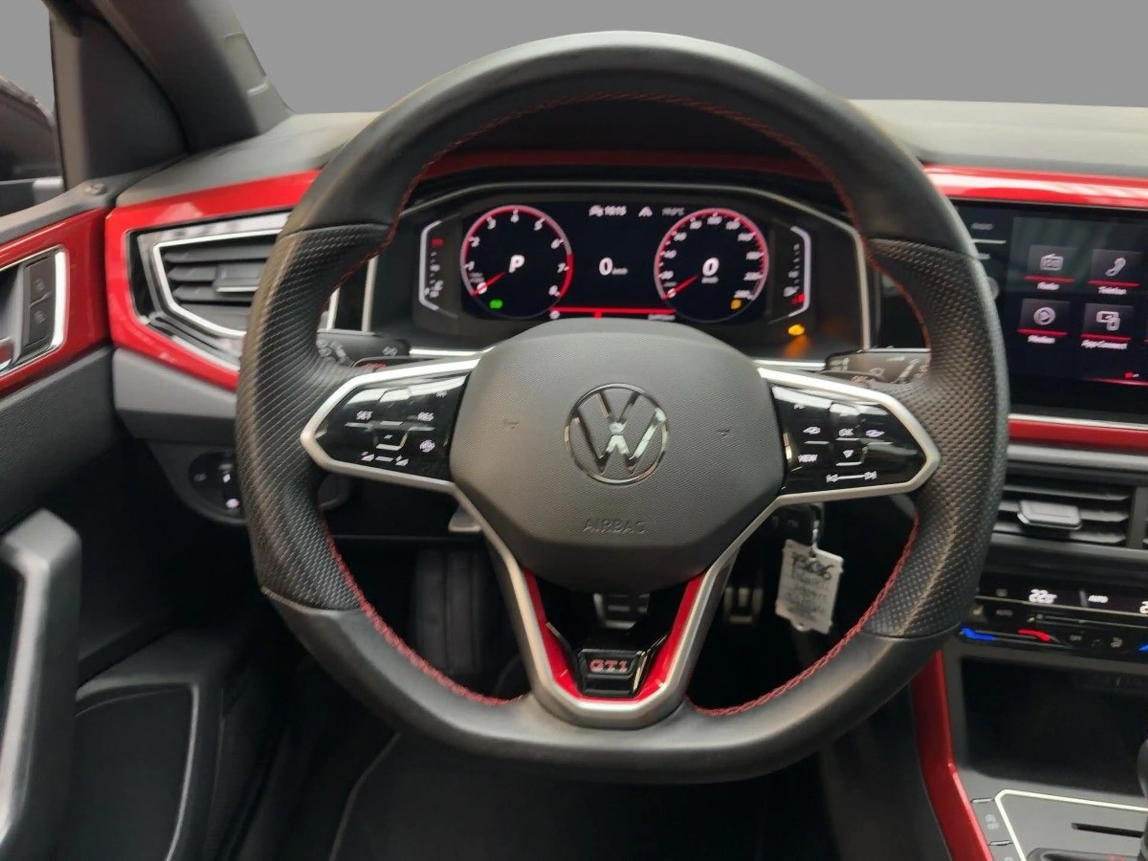 Volkswagen Polo GTI 2.0 TSI DSG App-Connect Pano LED Klima — photo 9