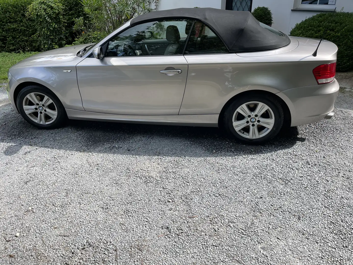 BMW 120 120d Cabrio Aut. - Motor neu gemacht* - 2