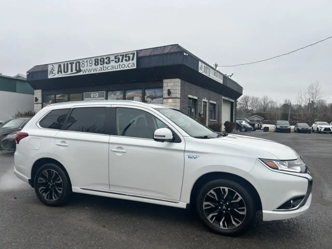 Mitsubishi Outlander снимка Mitsubishi Outlander