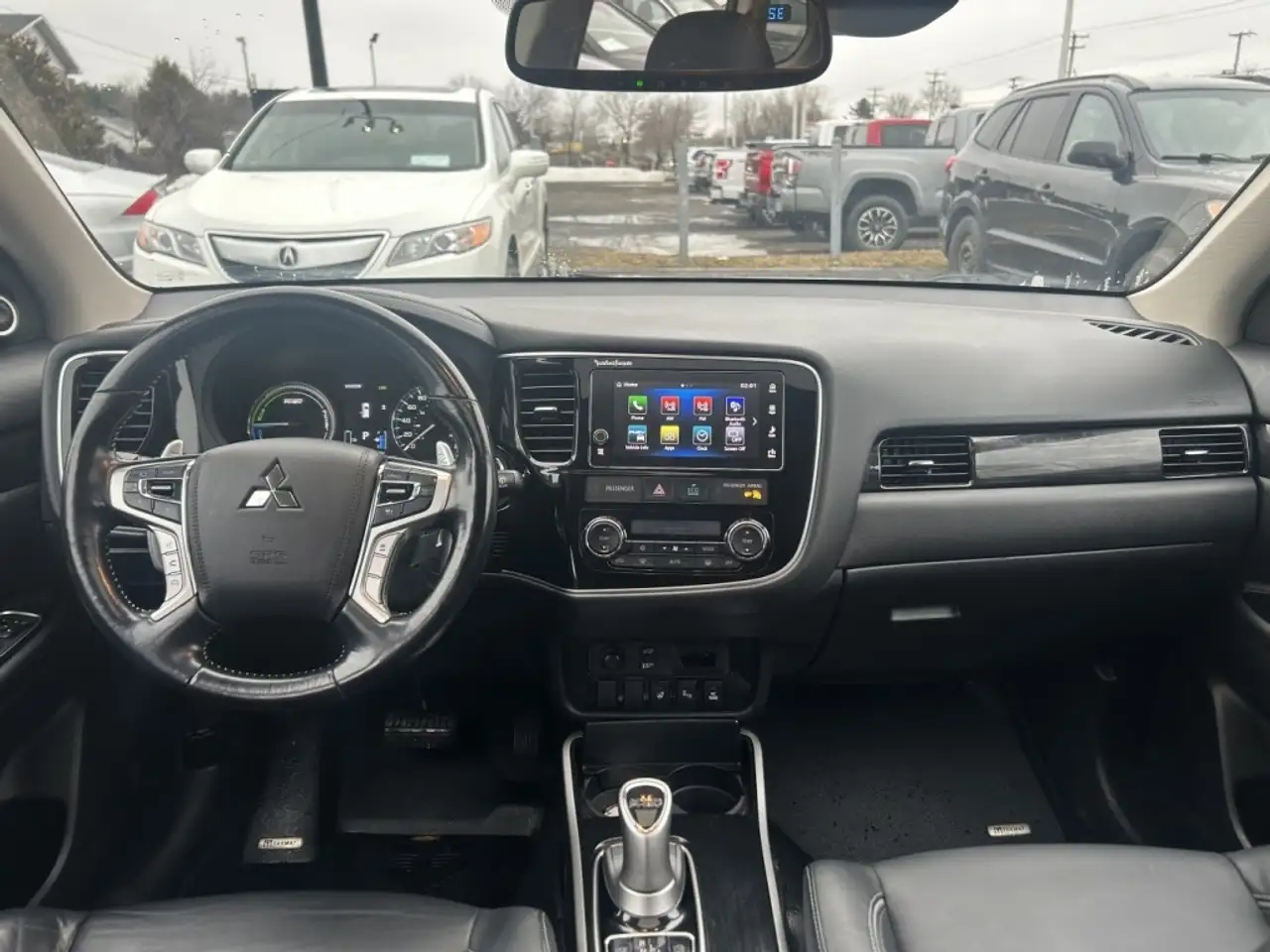 Mitsubishi Outlander снимка Mitsubishi Outlander