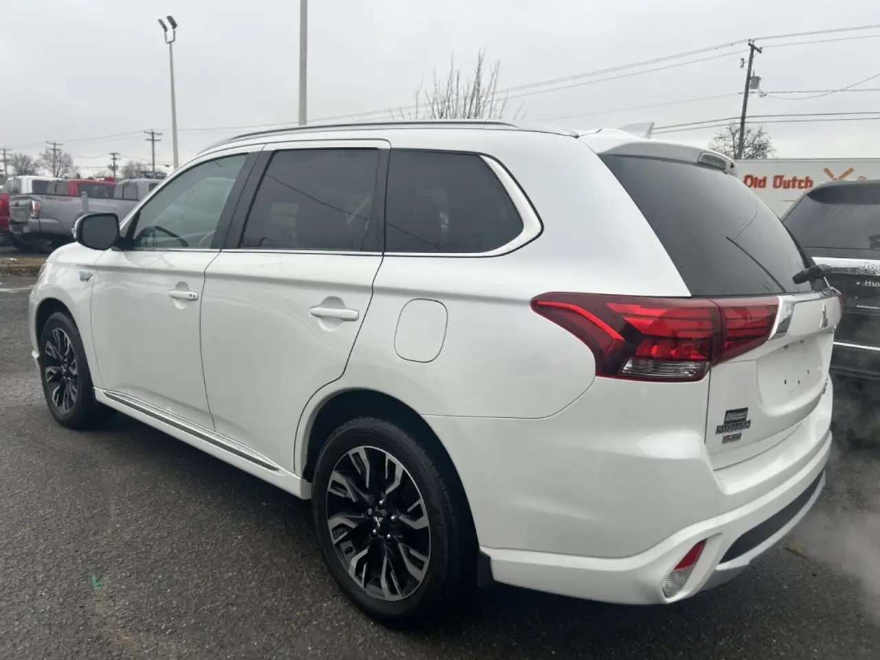 Mitsubishi Outlander снимка Mitsubishi Outlander