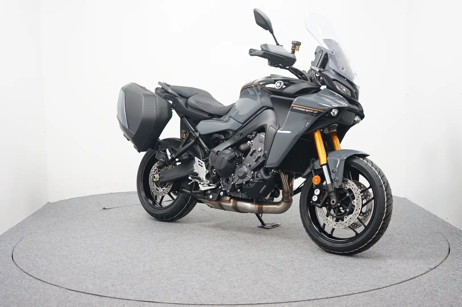 Yamaha Tracer 9 GT+ (PLUS) Grijs - 2