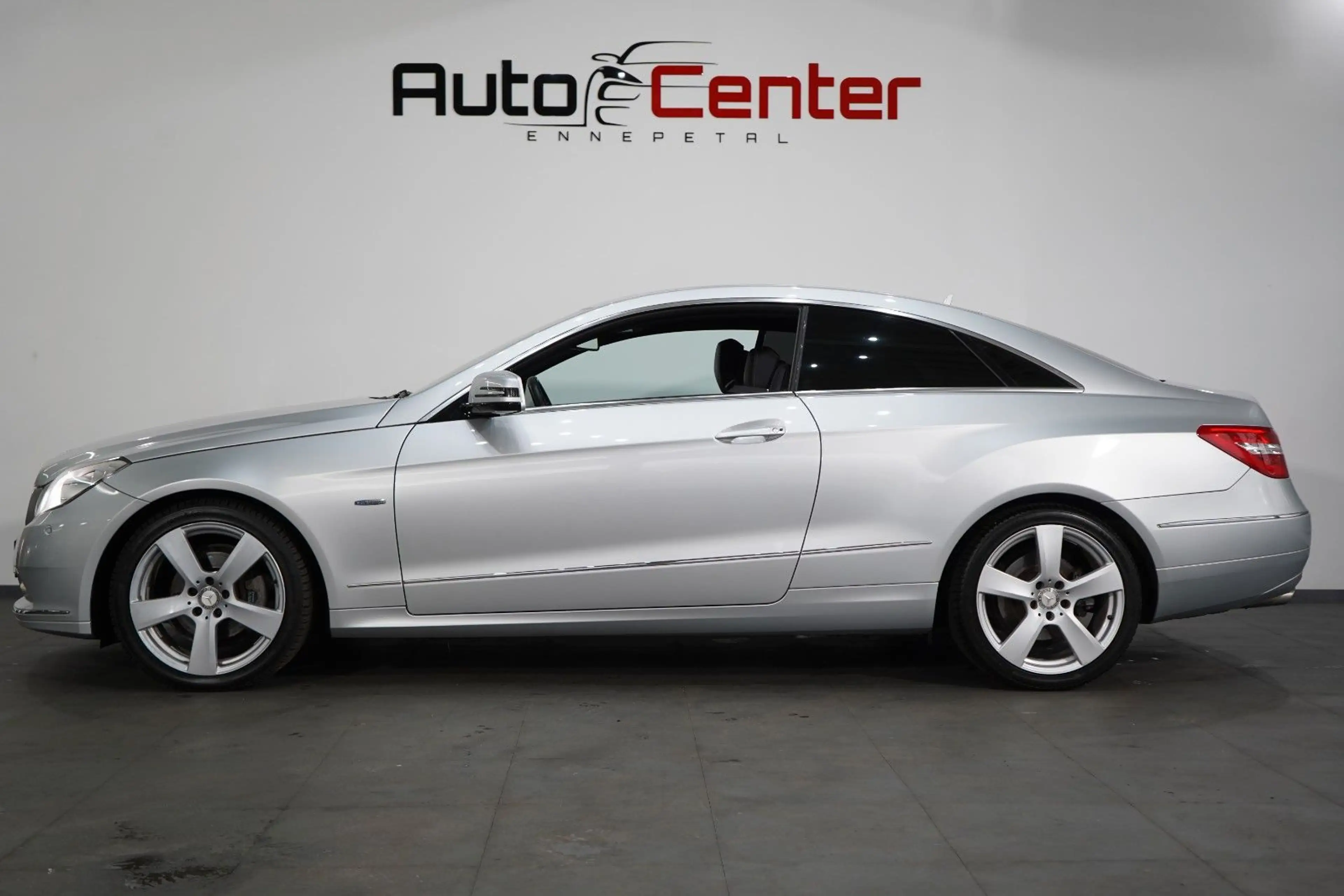 Mercedes-Benz E 250 CGI Coupe BlueEfficiency*Navi*18 Z.*DVD-W. — photo 4
