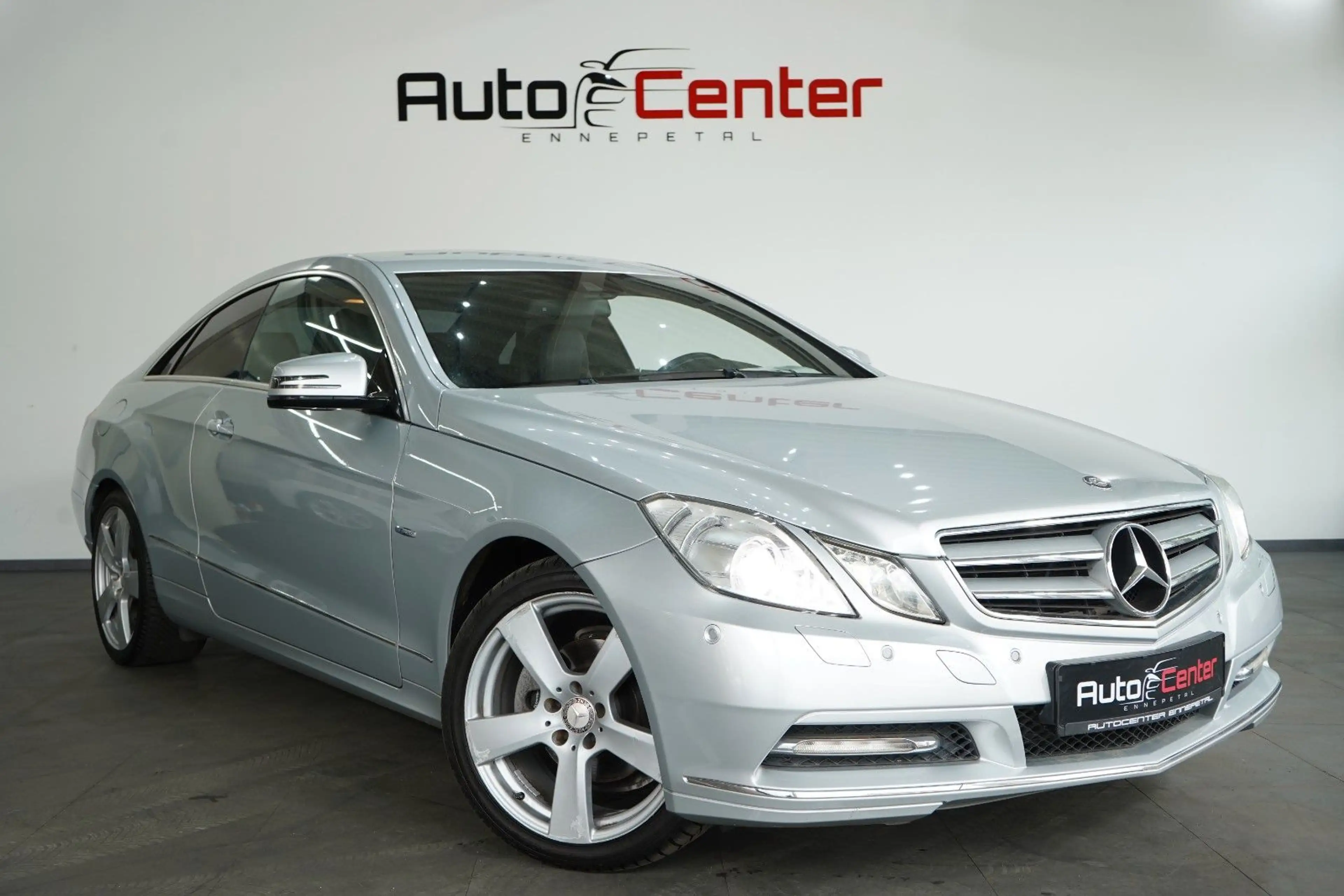 Mercedes-Benz E 250 CGI Coupe BlueEfficiency*Navi*18 Z.*DVD-W. — photo 3