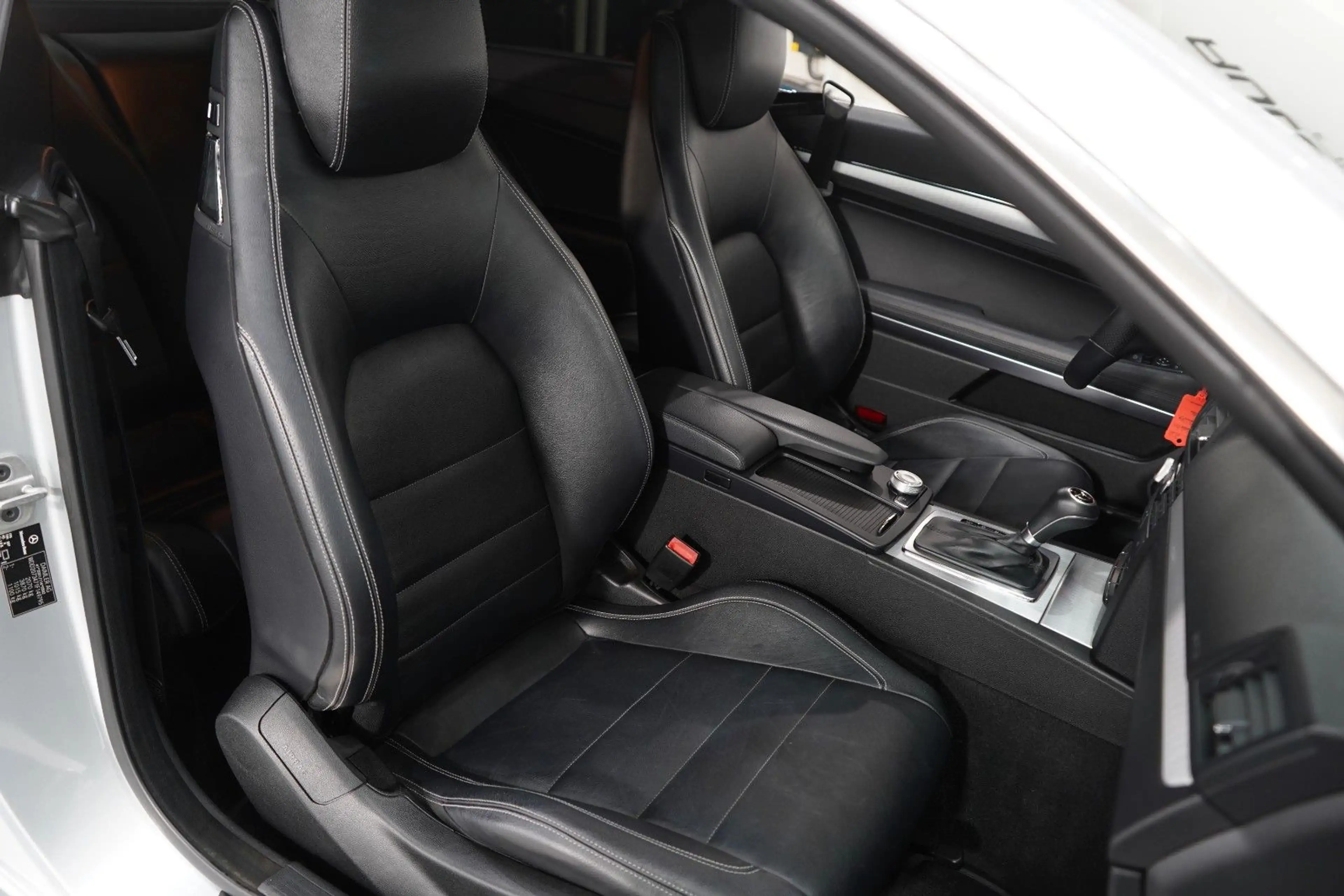 Mercedes-Benz E 250 CGI Coupe BlueEfficiency*Navi*18 Z.*DVD-W. — photo 15