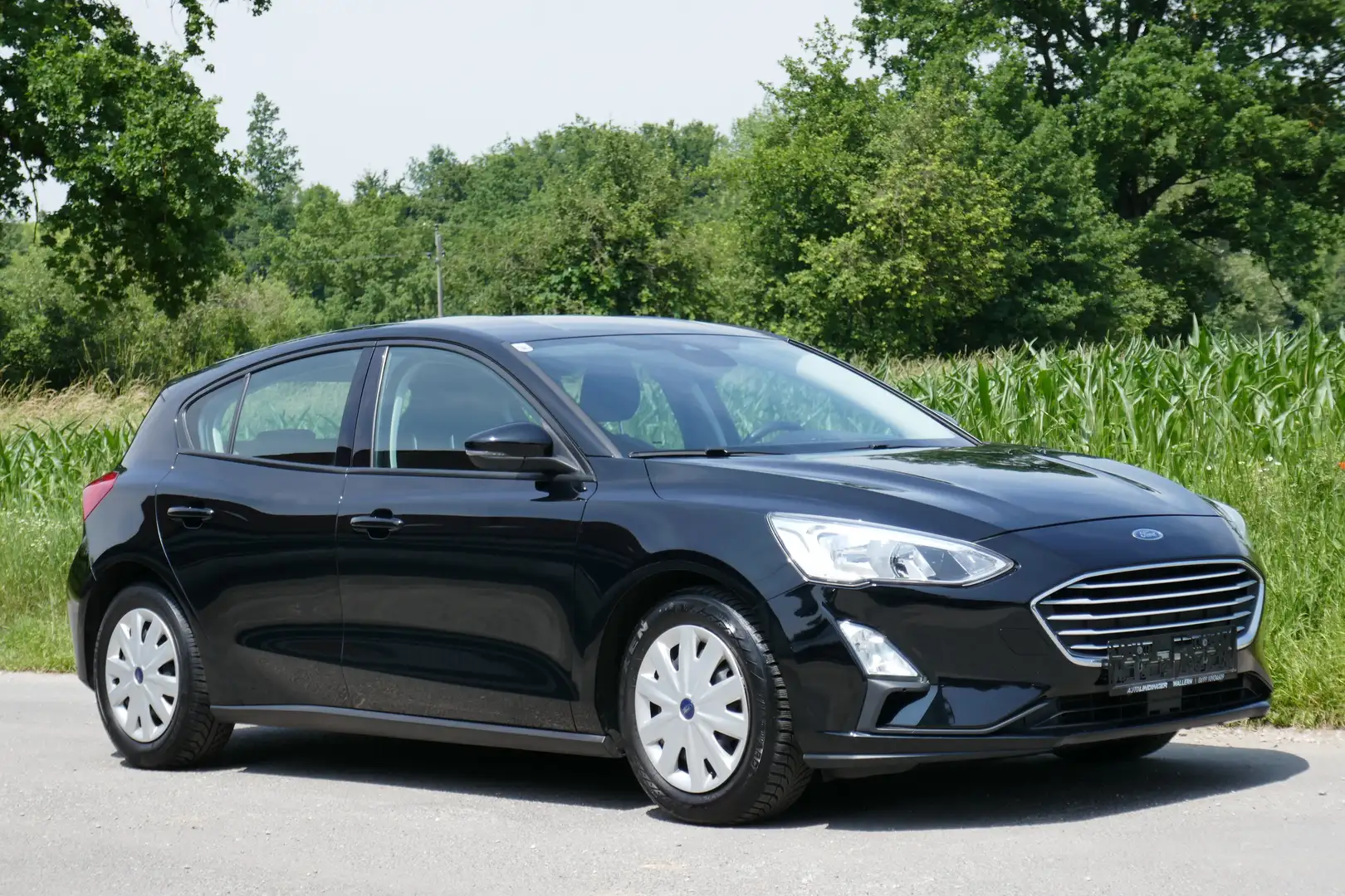Ford Focus Business Schwarz - 1