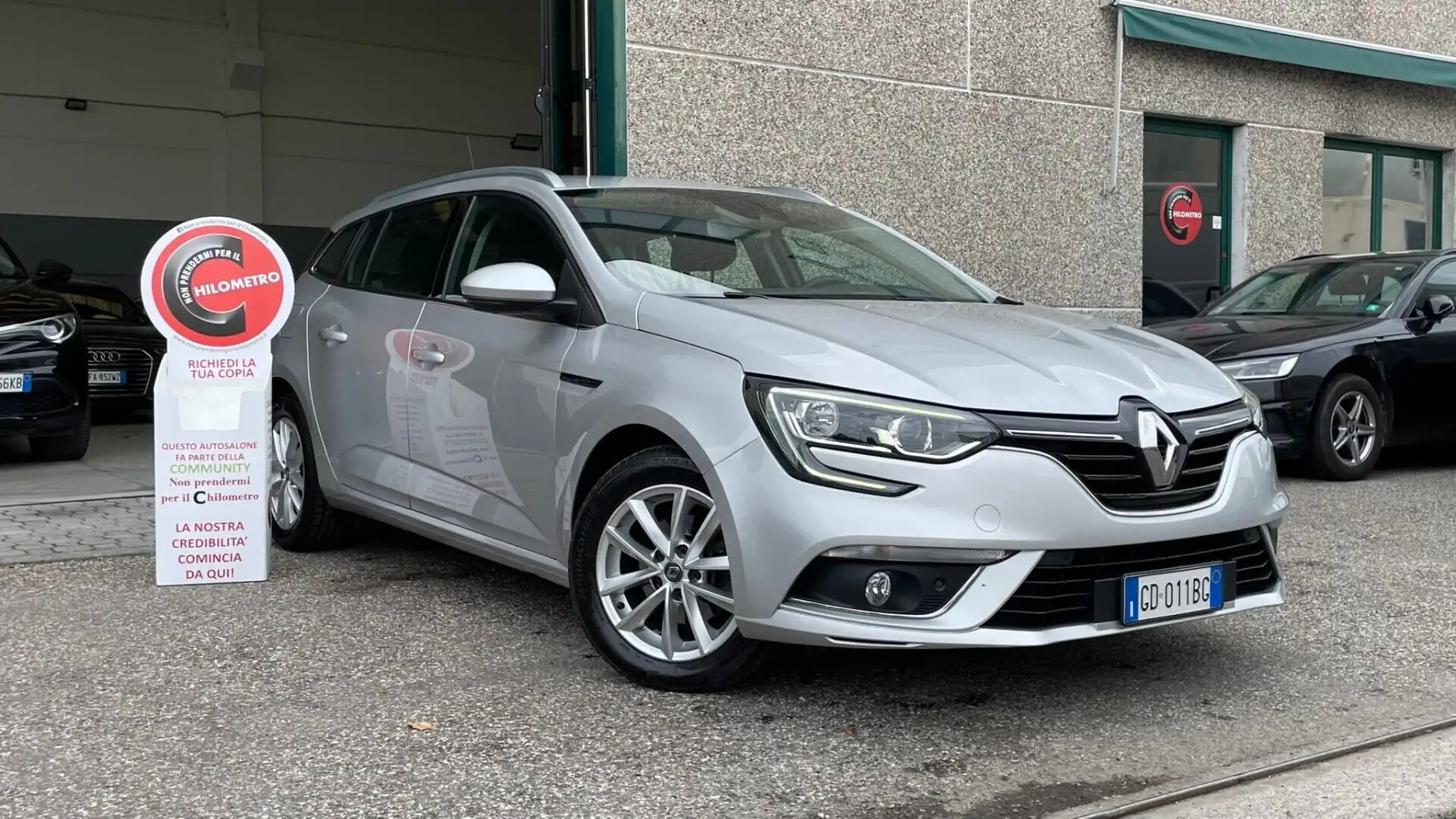 Renault Megane Mégane Sporter Blue dCi 115 CV EDC AUTOMATICO Argento - 1