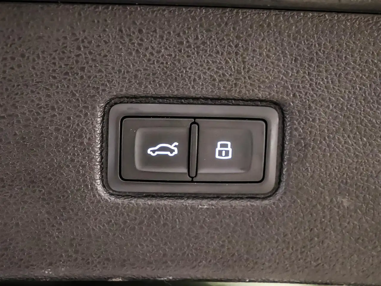 Audi Q7 снимка Audi Q7
