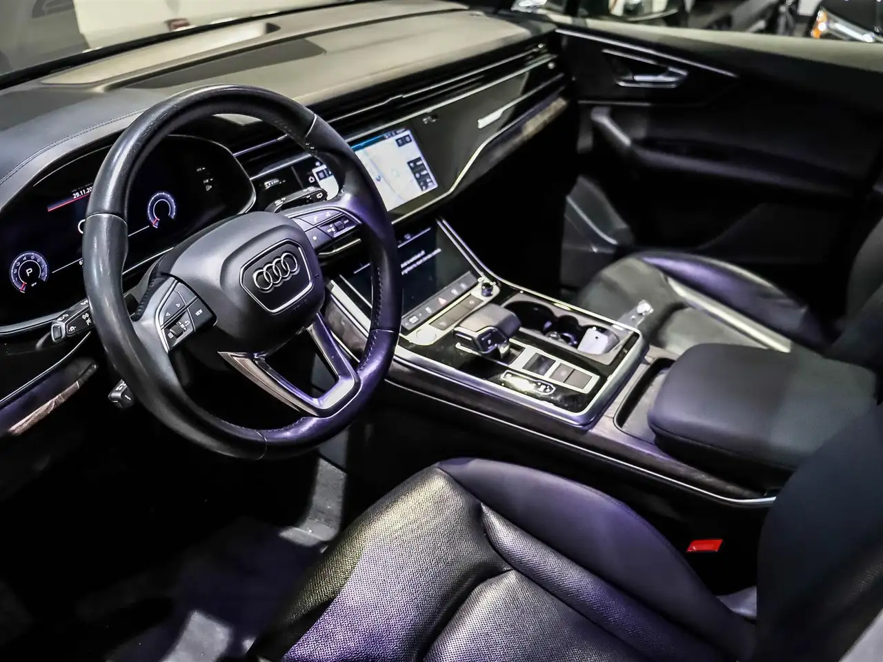 Audi Q7 снимка Audi Q7