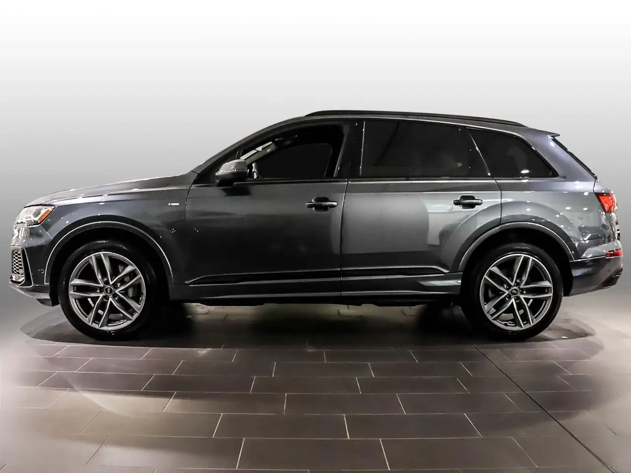 Audi Q7 снимка Audi Q7