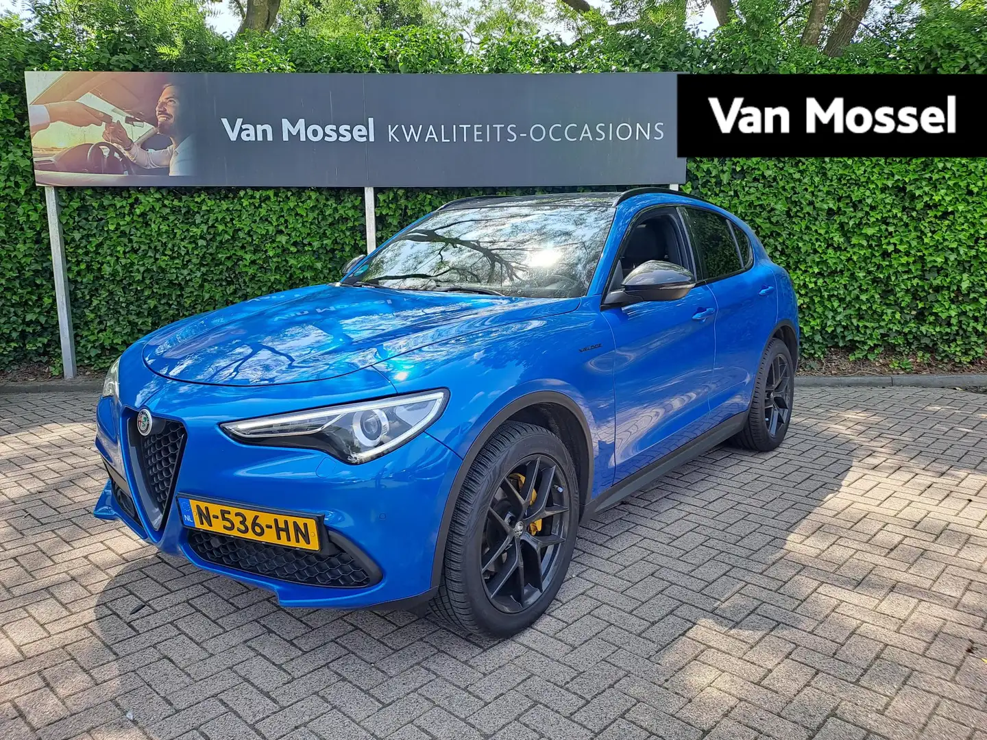 Alfa Romeo Stelvio 2.0 T AWD B-Tech | PANO-SCHUIFDAK | LEER | CAMERA Blauw - 1