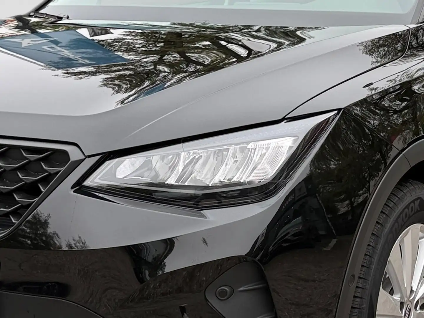 SEAT Arona 1.0 TSI DSG Style ACC LED SHZ Kamera Schwarz - 2