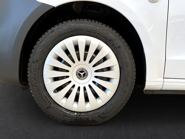 Mercedes-Benz Vito view 7