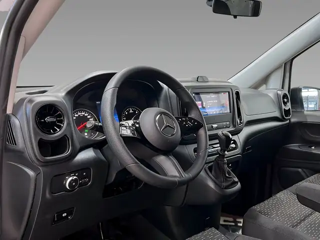 Mercedes-Benz Vito view 10