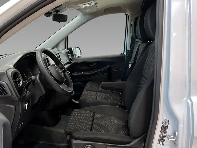 Mercedes-Benz Vito view 8