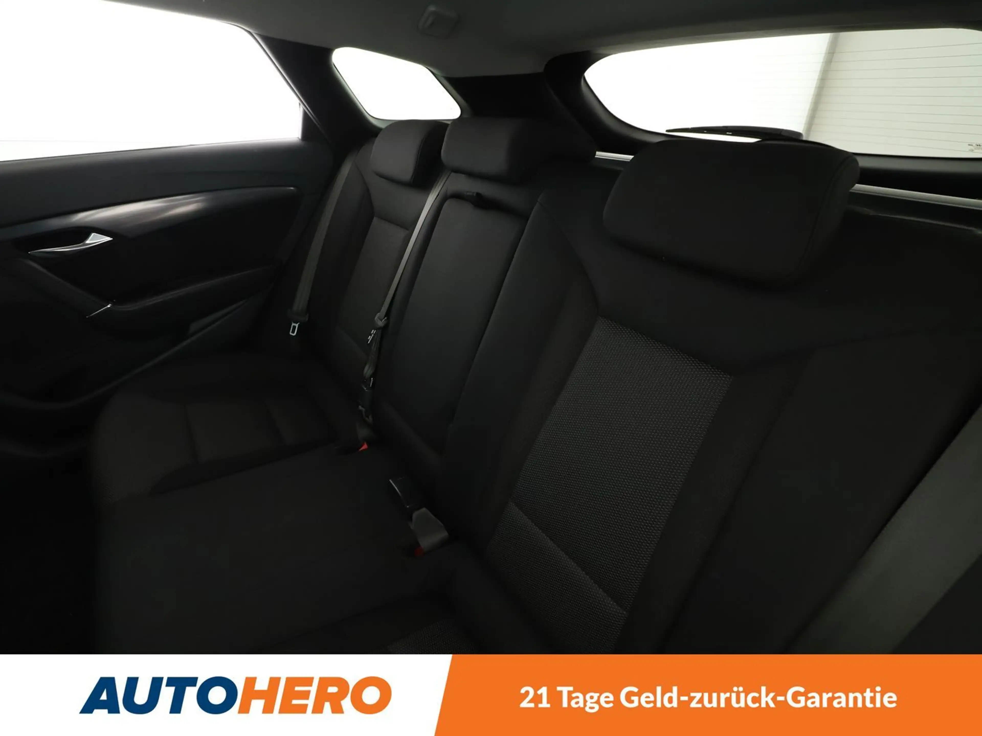 Hyundai i40 1.6 Trend Blue*TEMPO*PDC*SHZ*KLIMA*GARANTIE* — photo 14