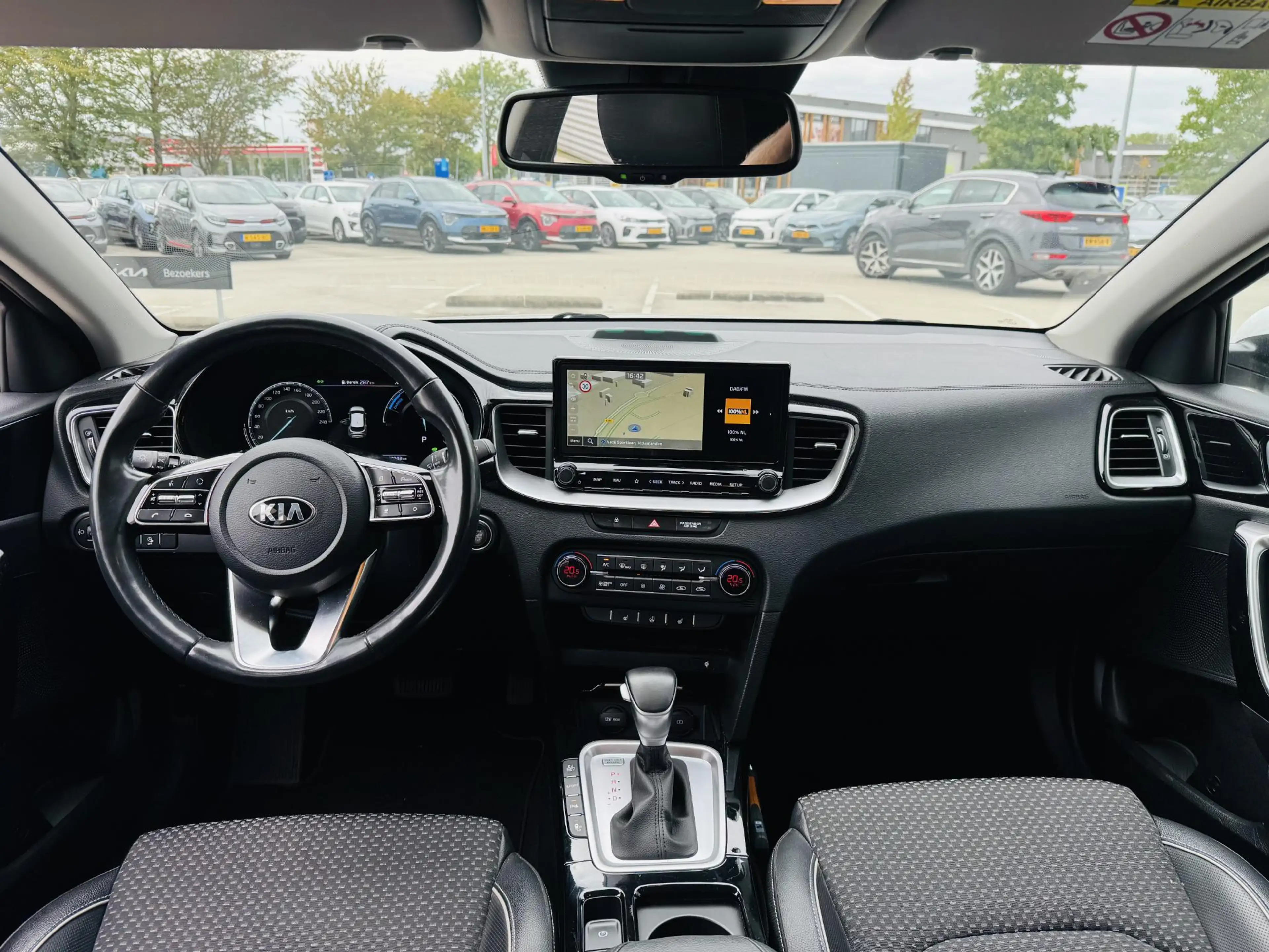 Kia XCeed 1.6 GDi PHEV DynamicPlusLine Edition Draaghaak tbv — photo 6