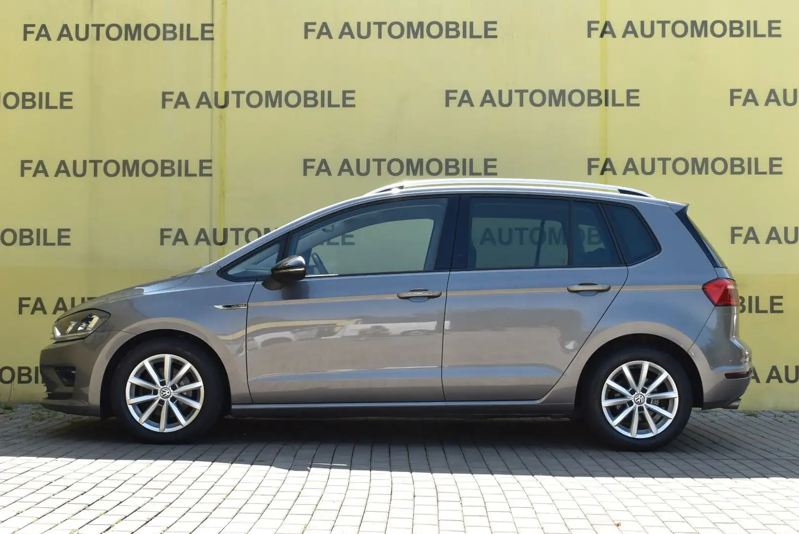 Volkswagen Golf Sportsvan VII Lounge/PDC/SHZ/NAVI/R-LINE/ Grey - 2