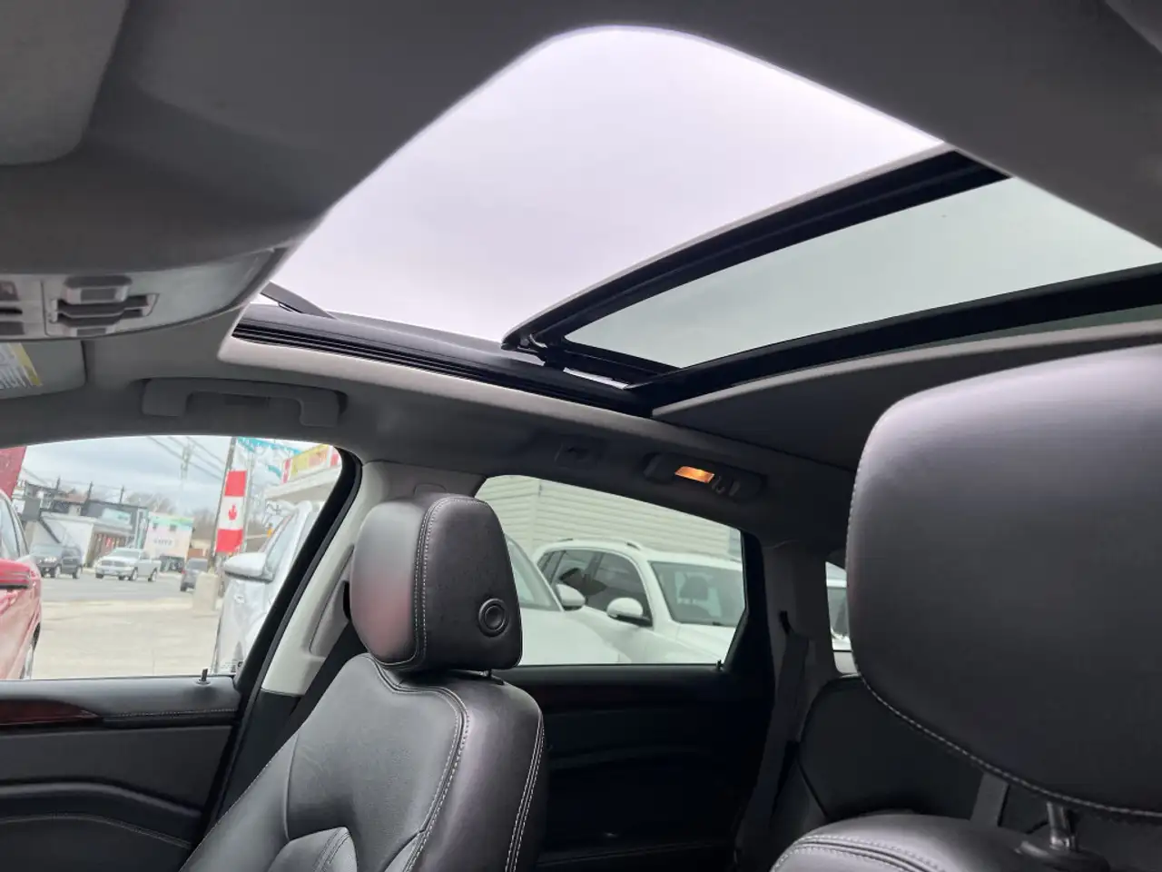 Cadillac SRX снимка Cadillac SRX