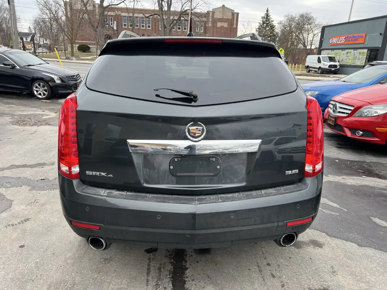 Cadillac SRX снимка Cadillac SRX