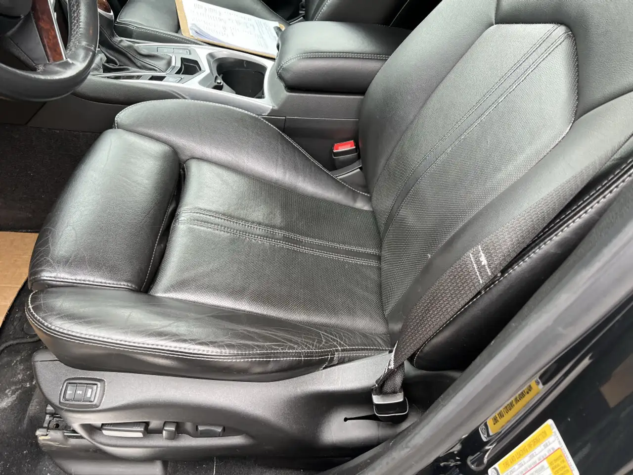 Cadillac SRX снимка Cadillac SRX