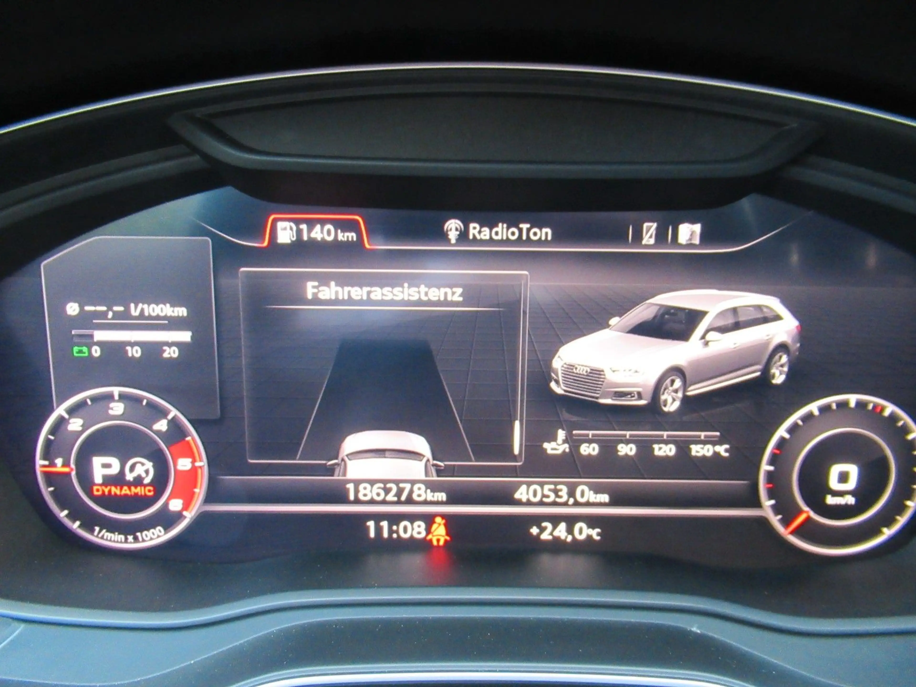 Audi A4 Avant sport — photo 13
