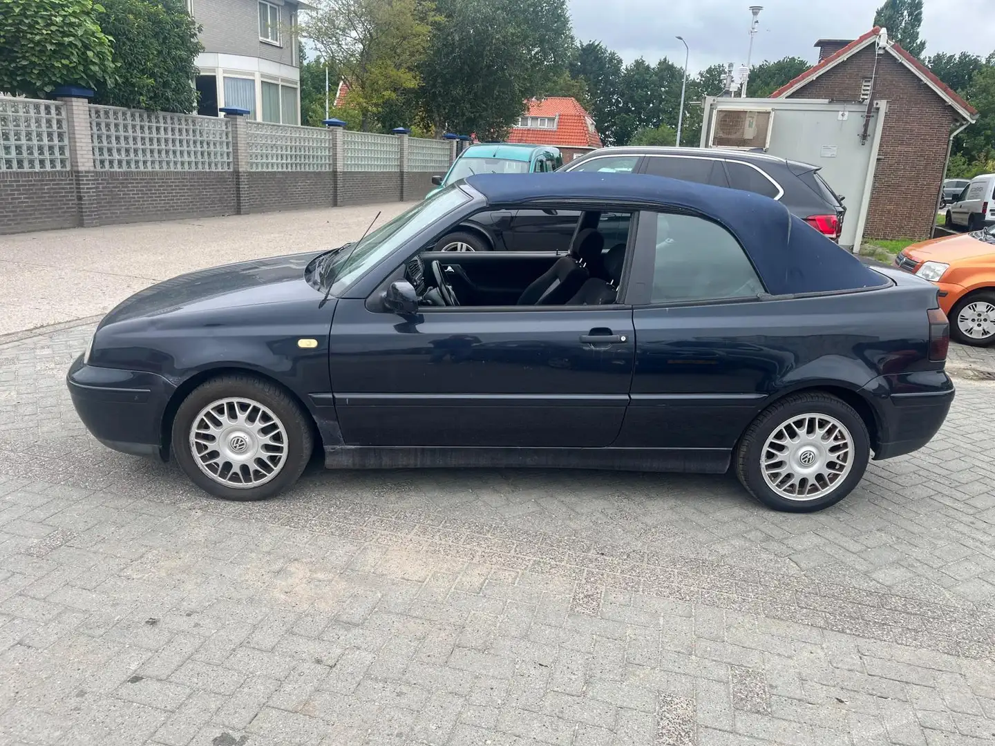 Volkswagen Golf Cabriolet 1.8 Highline elec ramen stbkr lm velgen Blauw - 2