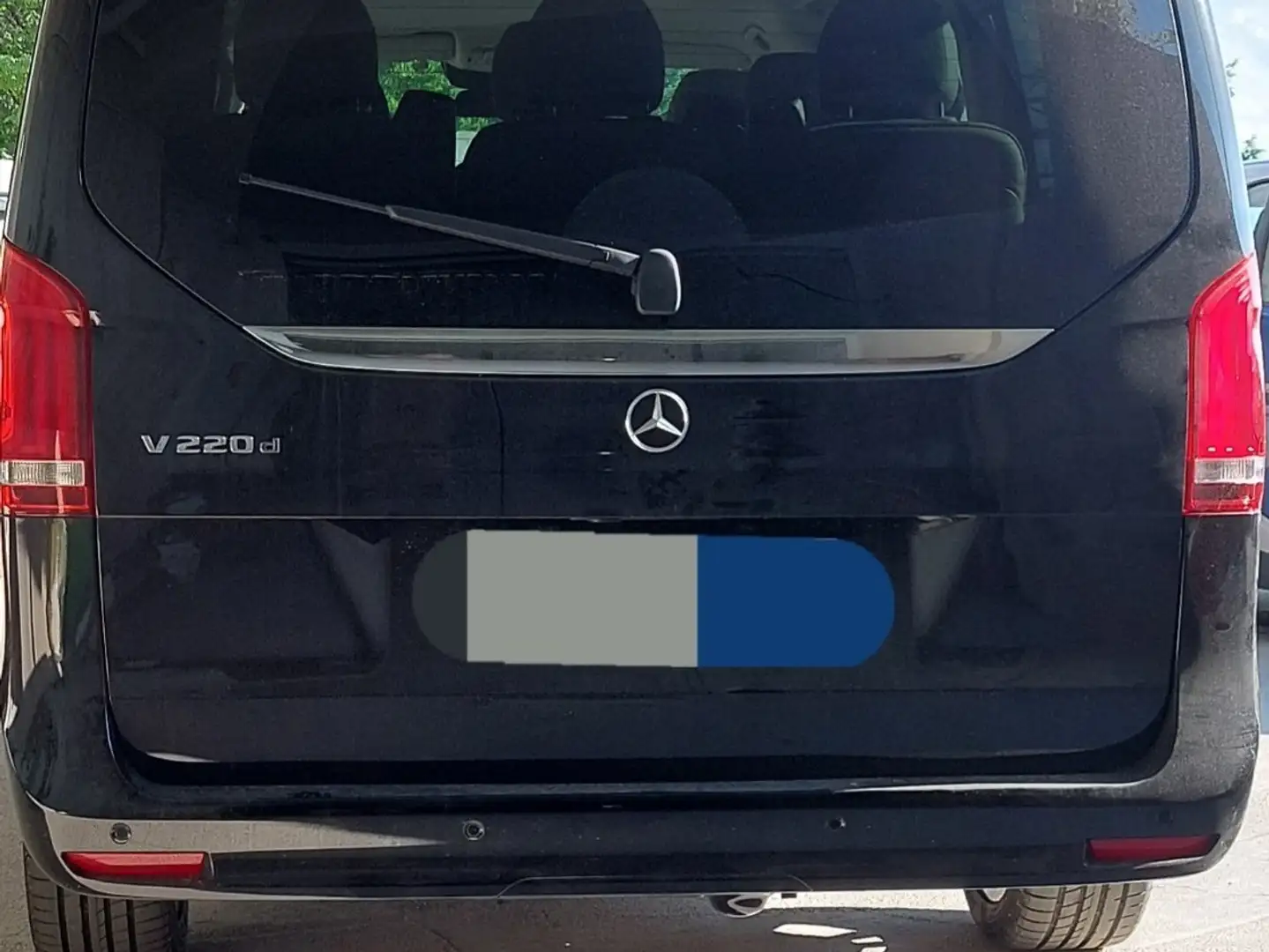 Mercedes-Benz V Long 220 d Executive auto Noir - 2