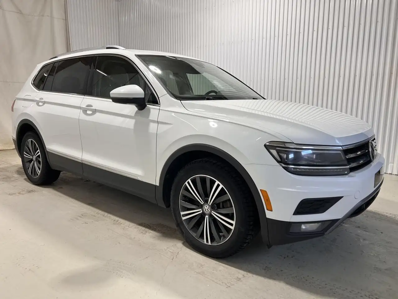 Volkswagen Tiguan снимка Volkswagen Tiguan