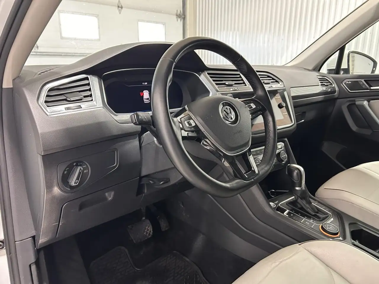 Volkswagen Tiguan снимка Volkswagen Tiguan