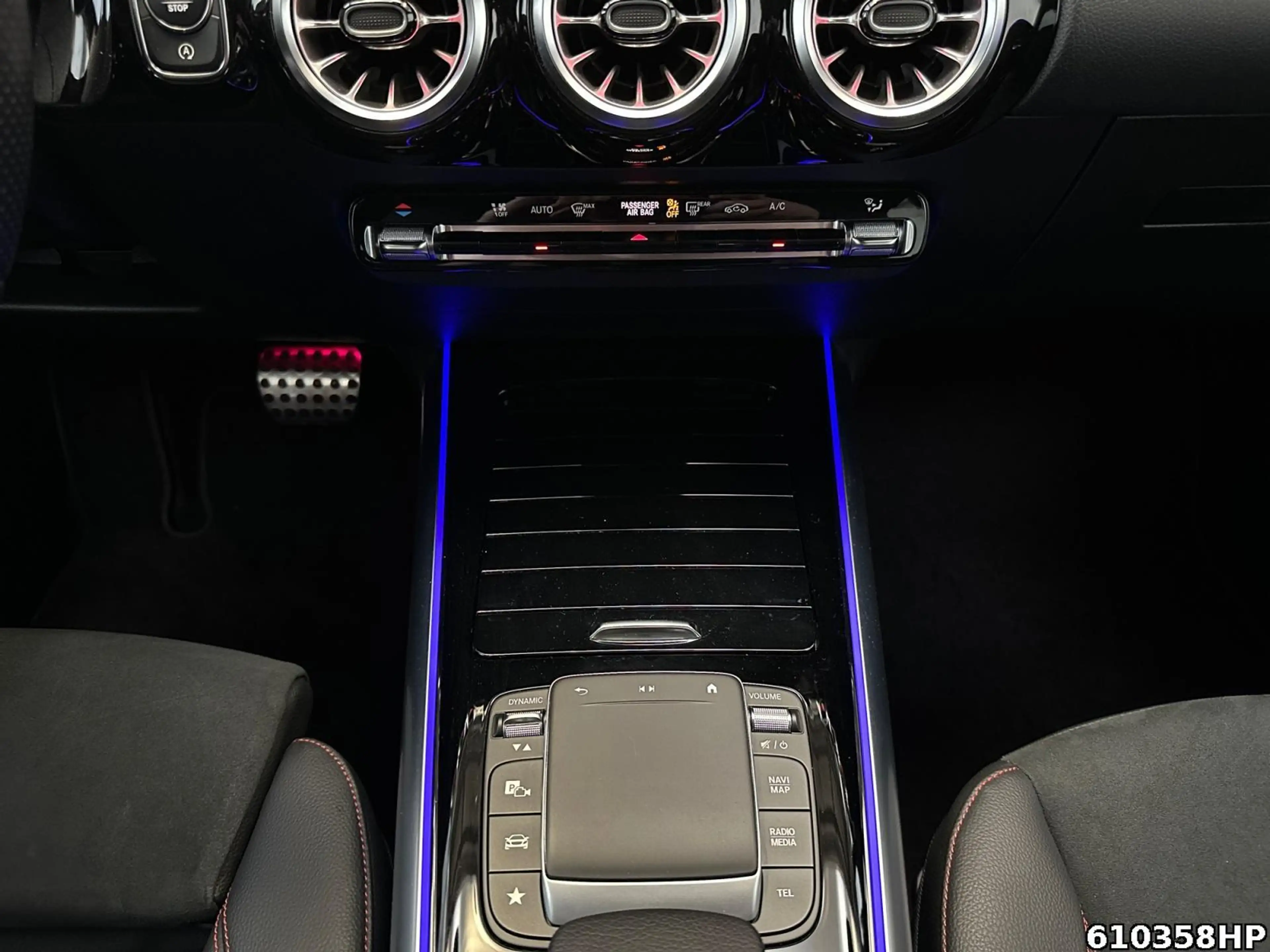Mercedes-Benz B 200 AMG Line  Rückfahrkamera CarPlay Multibeam — photo 11