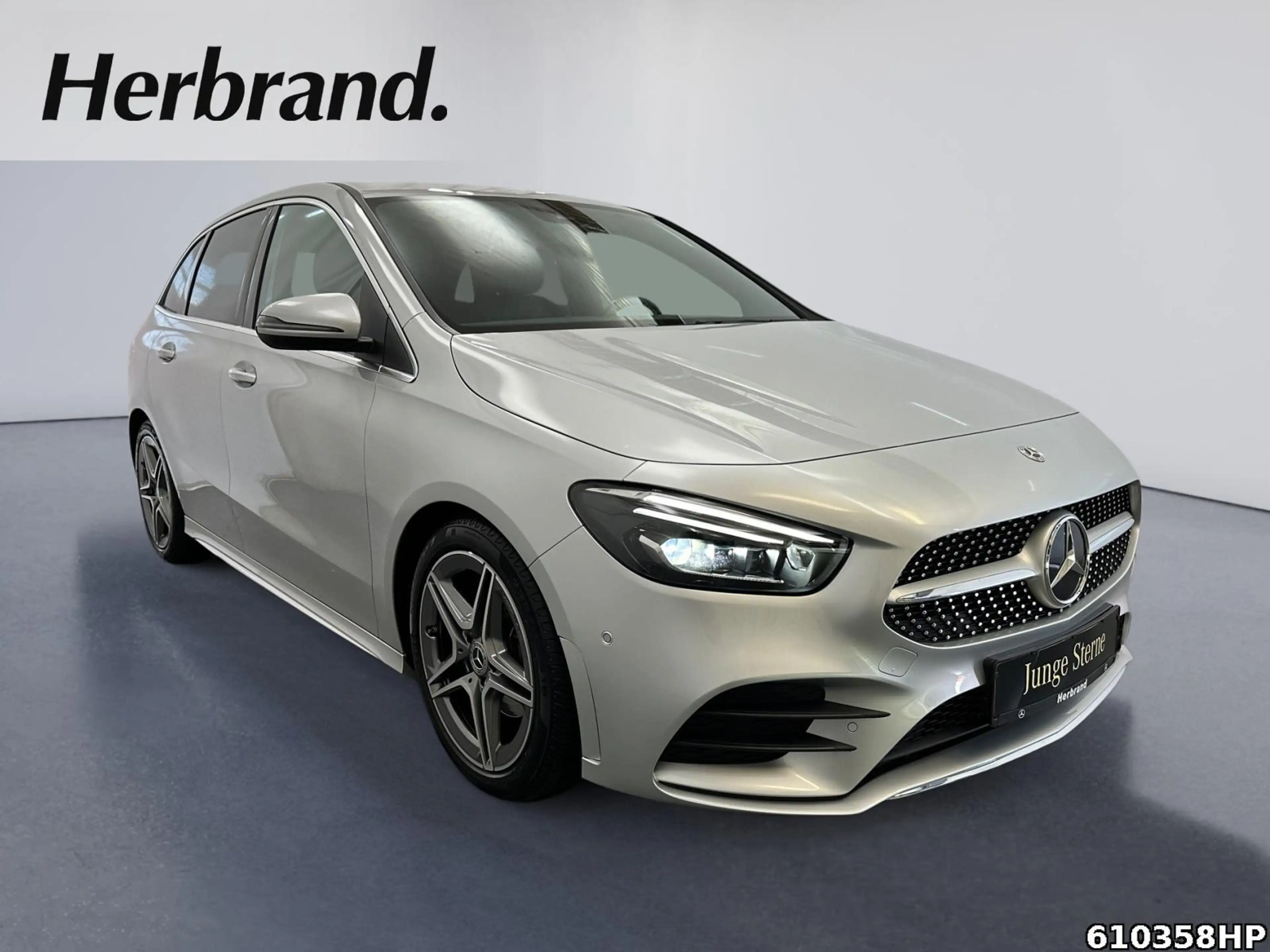Mercedes-Benz B 200 AMG Line  Rückfahrkamera CarPlay Multibeam — photo 2