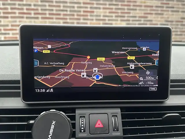 Audi Q5 view 15