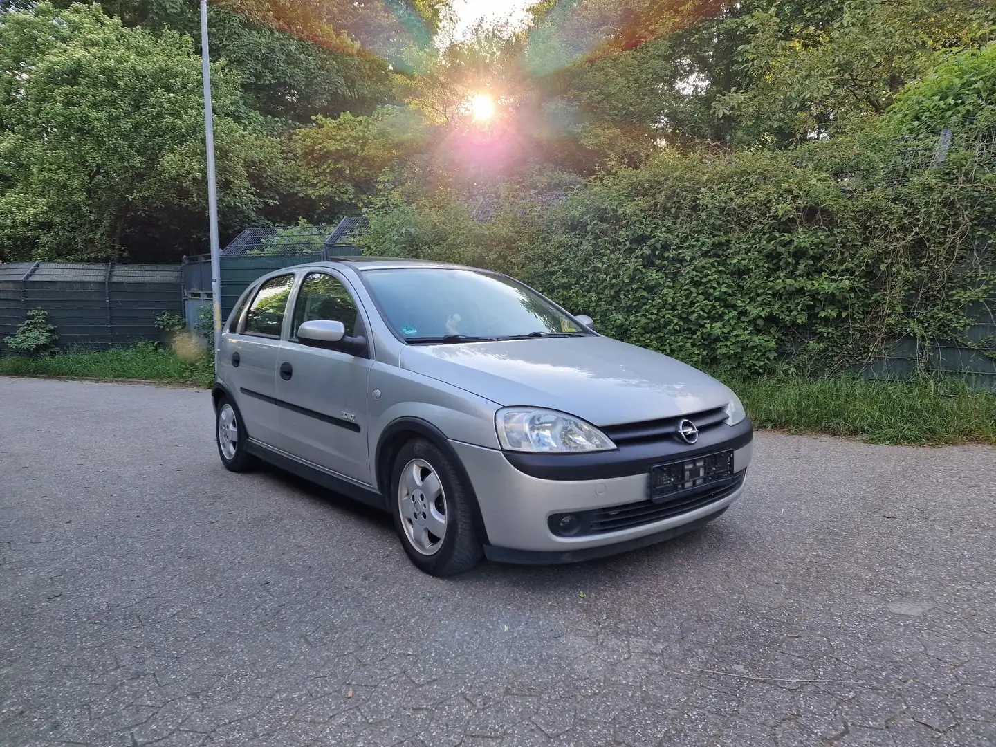 Opel Corsa 1.2 16V Elegance - 1