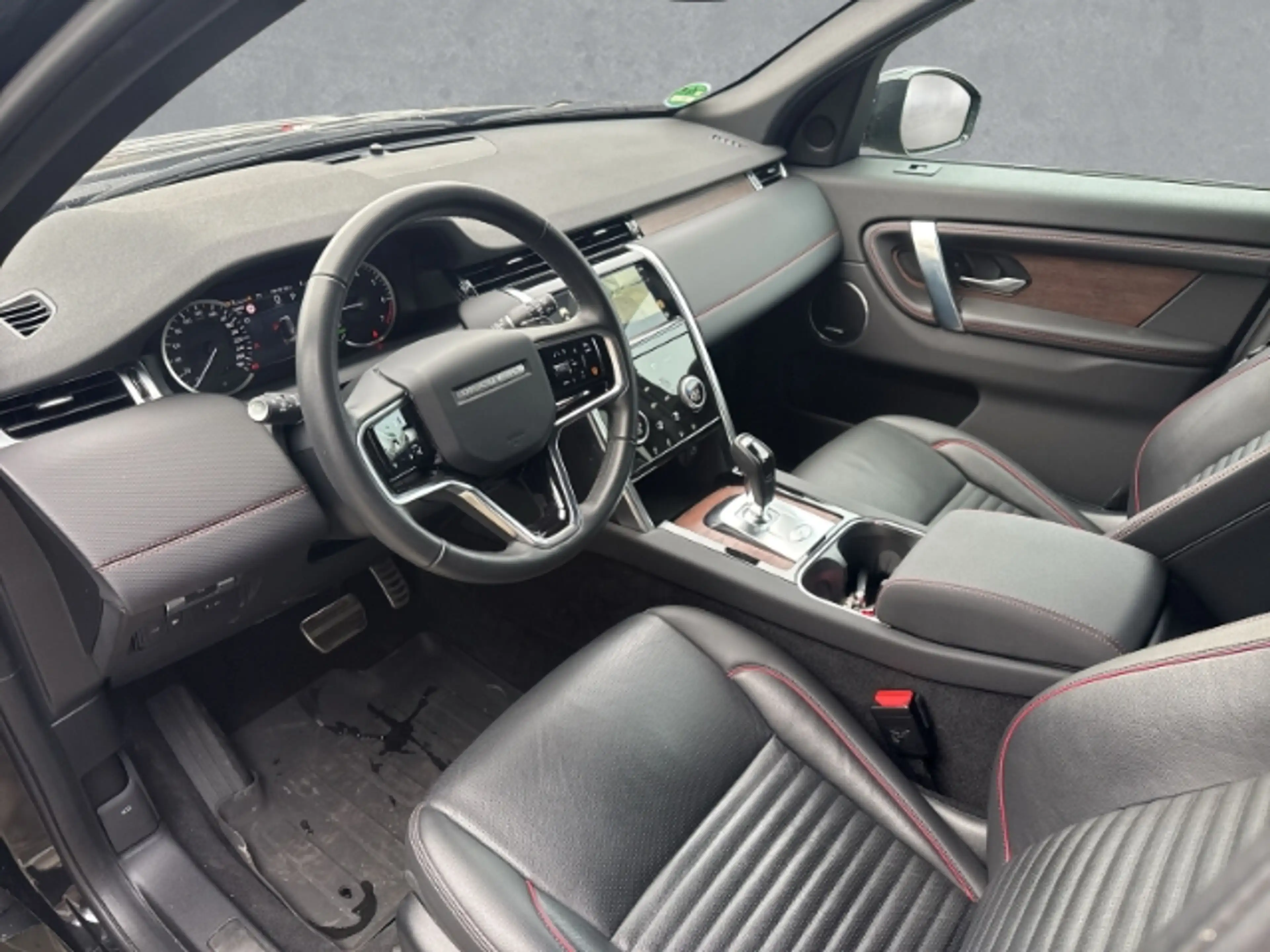 Land Rover Discovery Sport P300e SE AWD BlackPack 20''LM ACC Winterpaket DAB — photo 11