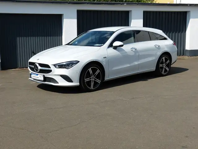 Mercedes-Benz CLA 250 CLA 250e Shooting Brake Burmester Memory 2.Hand