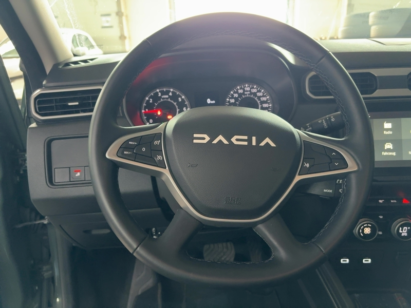 Dacia Duster Journey TCe 150 EDC — photo 15