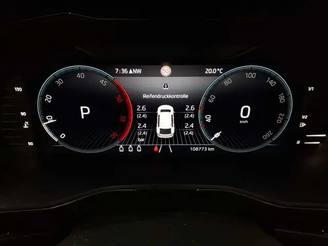 Skoda Superb view 11