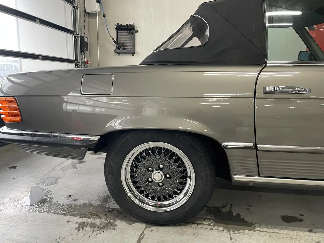 Mercedes-Benz SL 380, foto 3