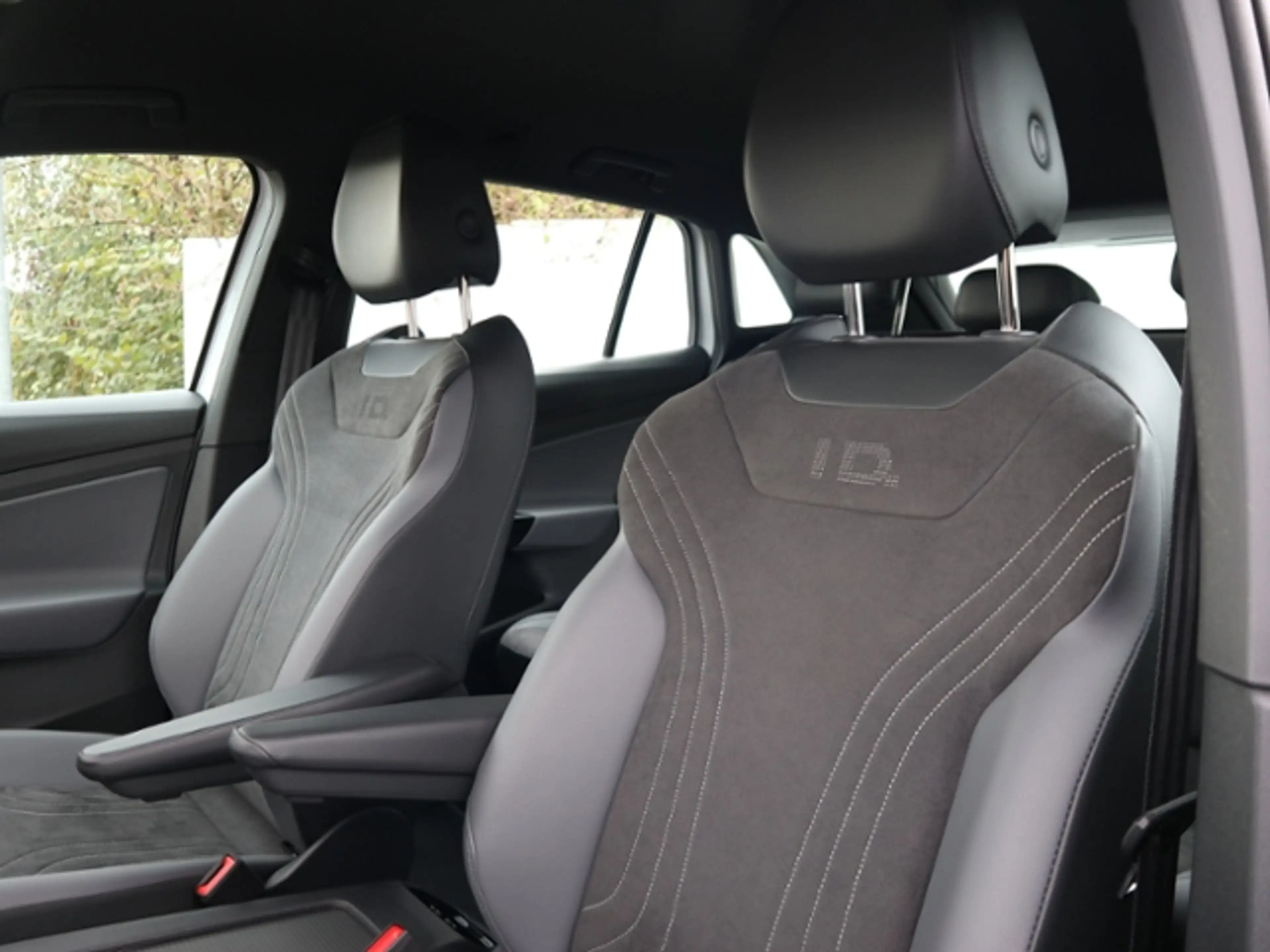 Volkswagen ID.4 Pure Performance ACC/APP/NAVI — photo 11